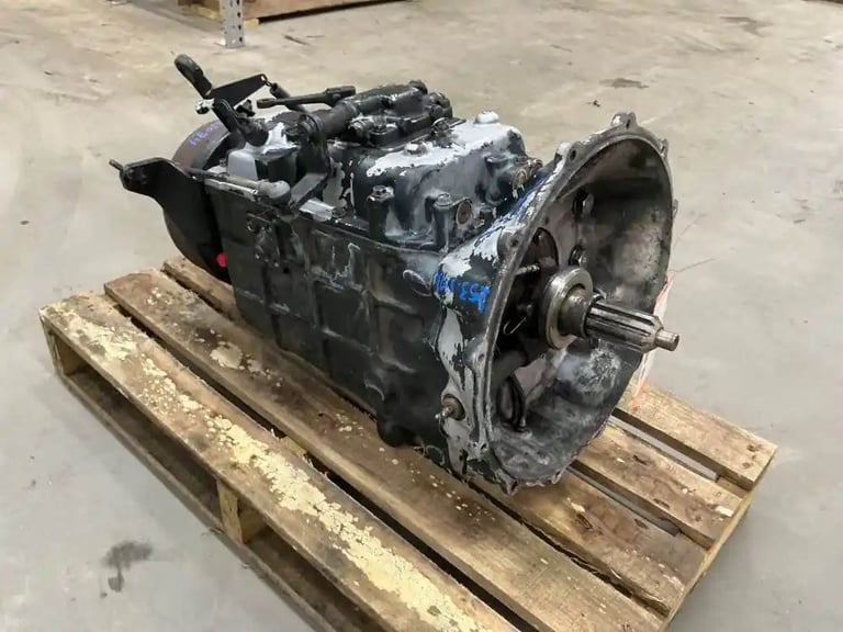 2003 Hino FE Transmission